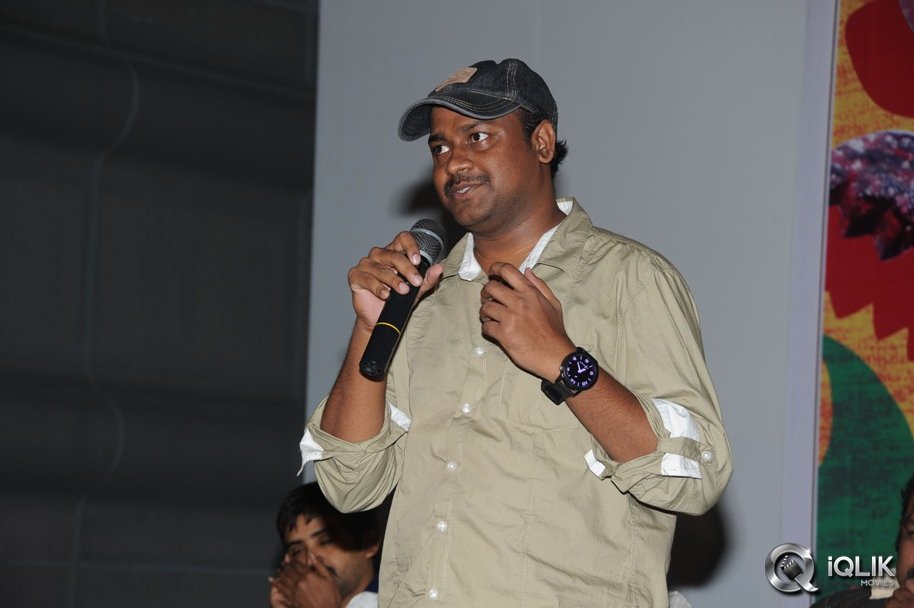 Hrudaya-Kaleyam-Movie-Trailer-Launch